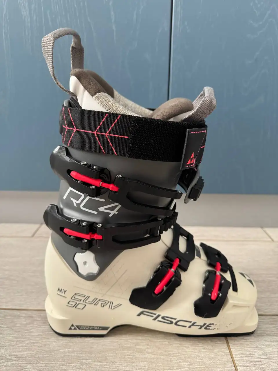 Женские горнолыжные ботинки Fischer Alpine 90 - Зимние виды спорта/Горнолыжная экипировка (Хобби и отдых) в Саратов