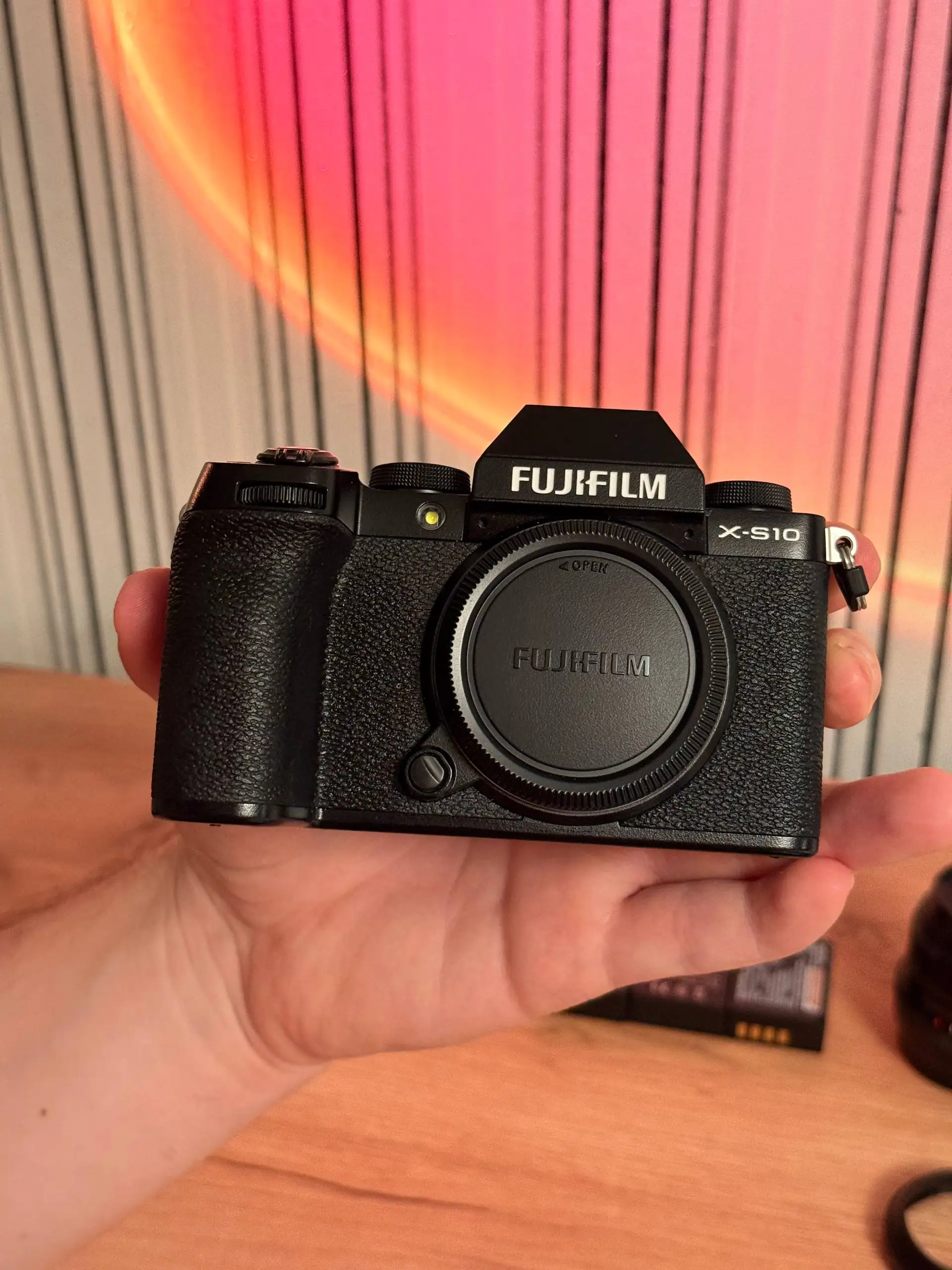 Продажа Fujifilm X-S10 - Электроника в Саратов