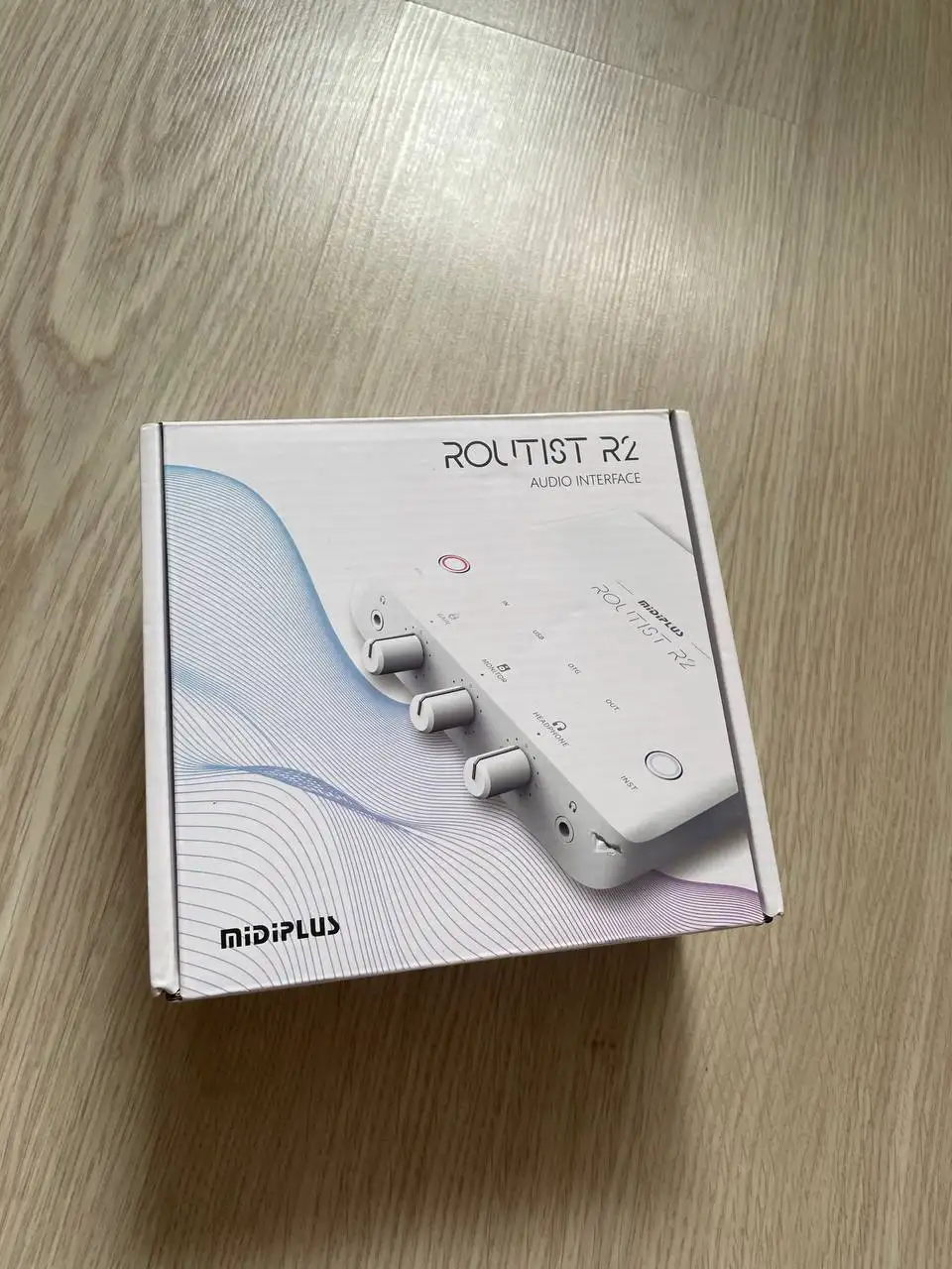 Продаю аудиоинтерфейс MIDIPLUS ROUTIST R2 - Аудиоинтерфейсы (Электроника) в Саратов