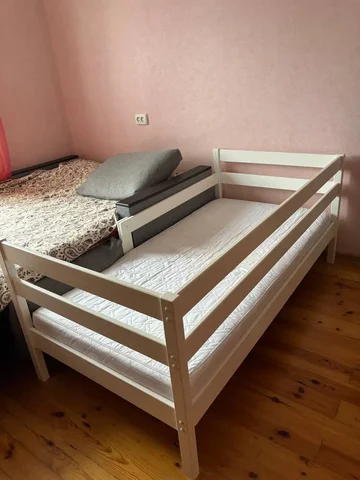 Продам детскую кроватку с матрасом - Товары для детей в Саратов