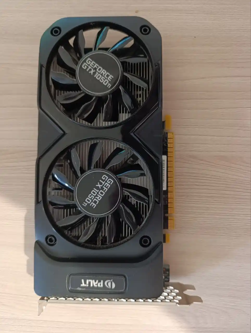 Продам видеокарту GTX1050TI 4GB