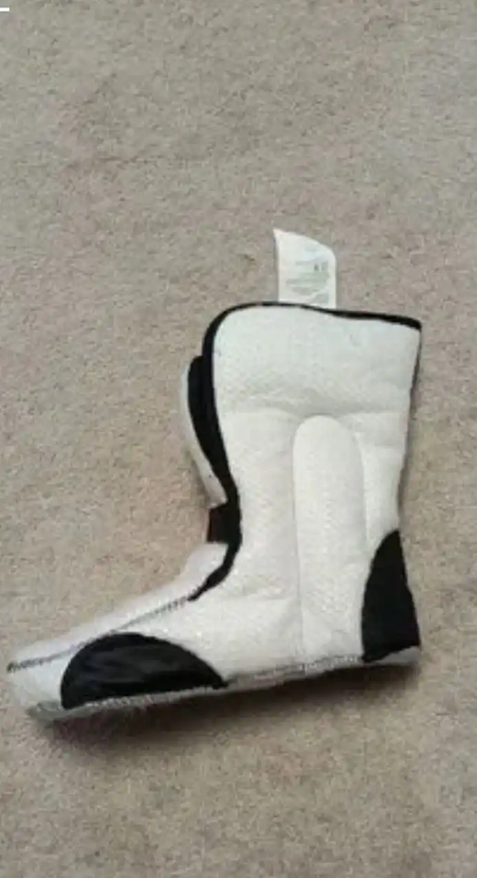 Продам Зимние сапоги