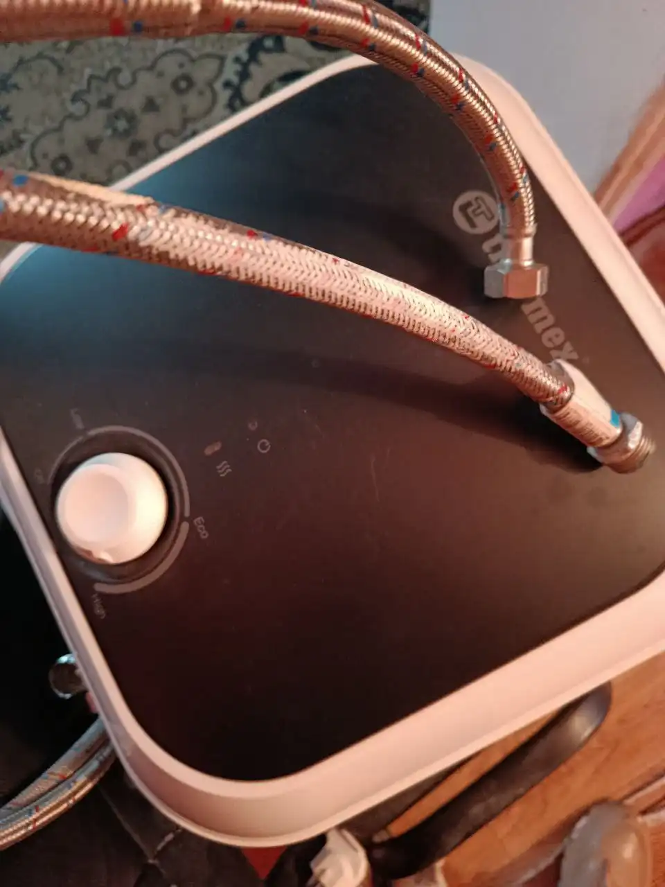 Продам водонагреватель накопительный 15л