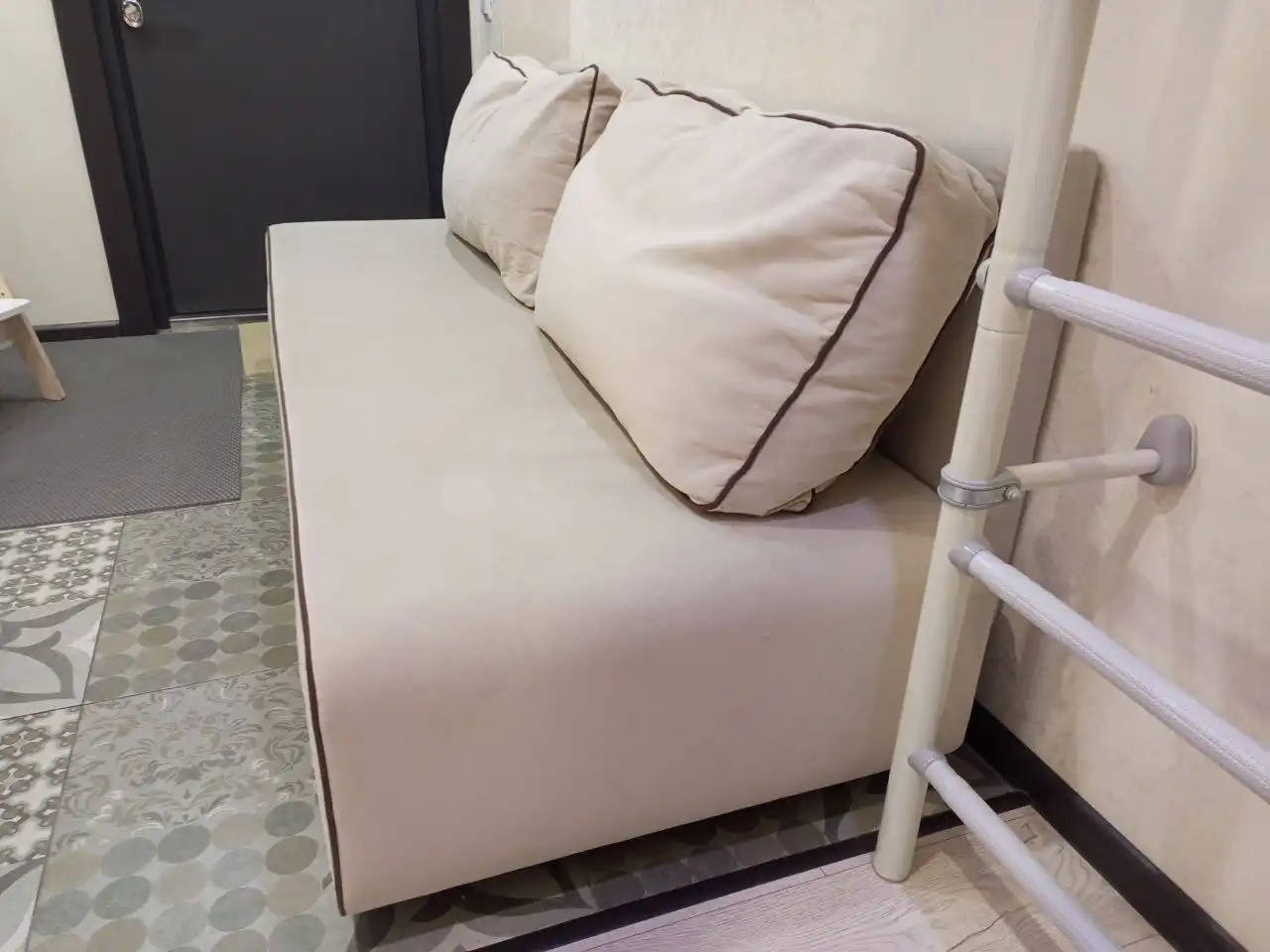 Диван еврокнижка