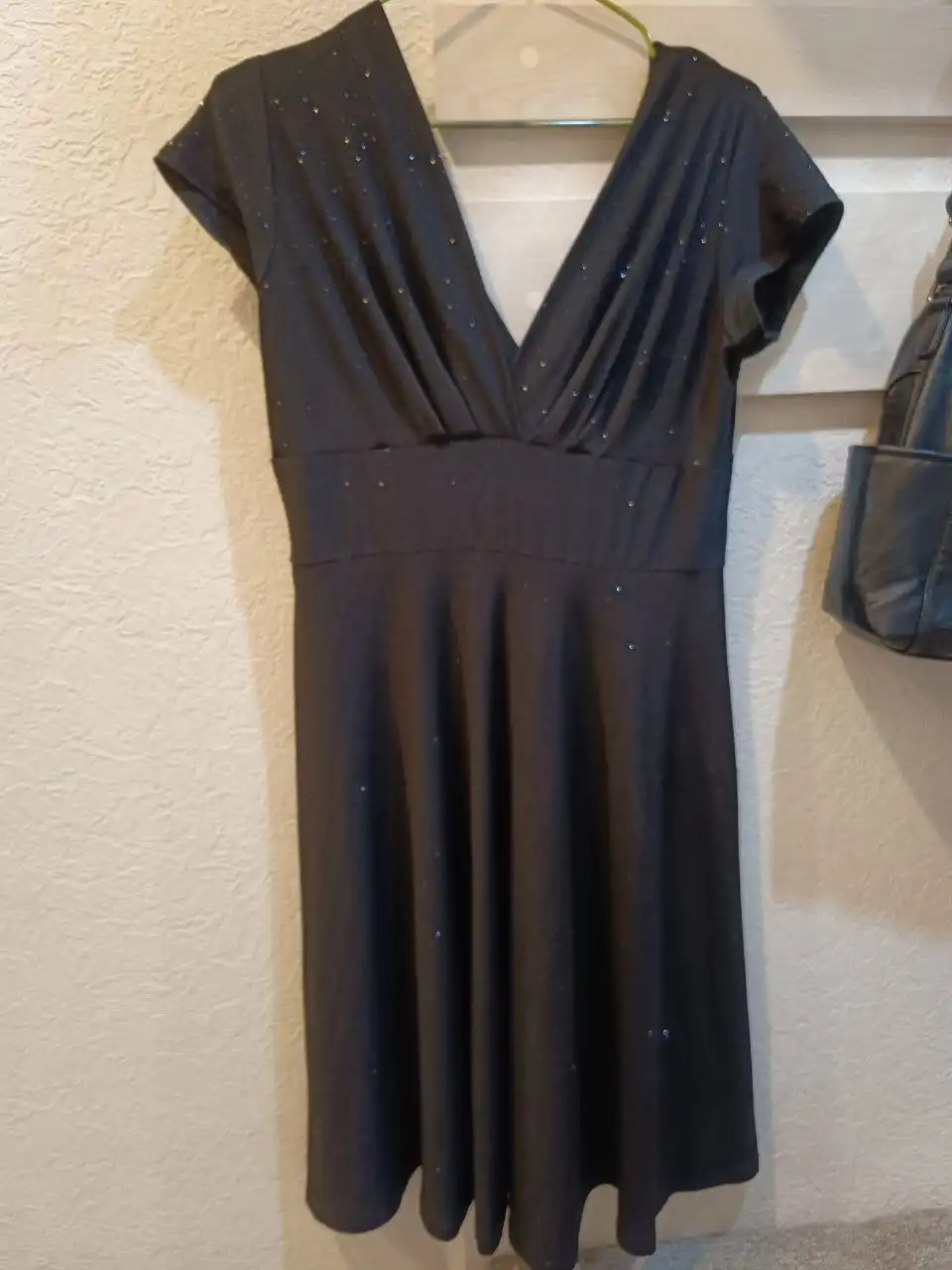 Платье коктейльное с блеском