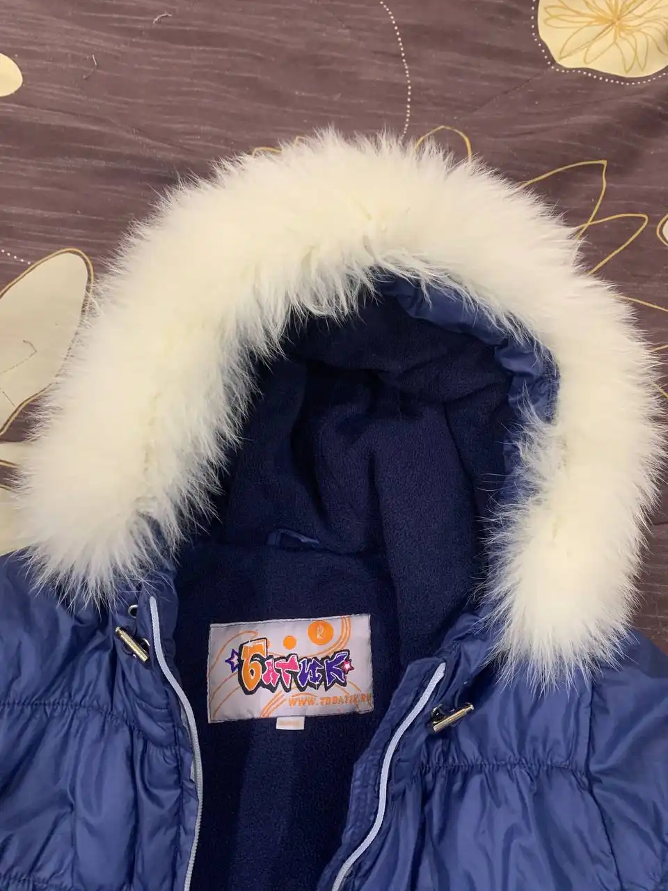 Продаю зимний детский пуховик Батик размер 140