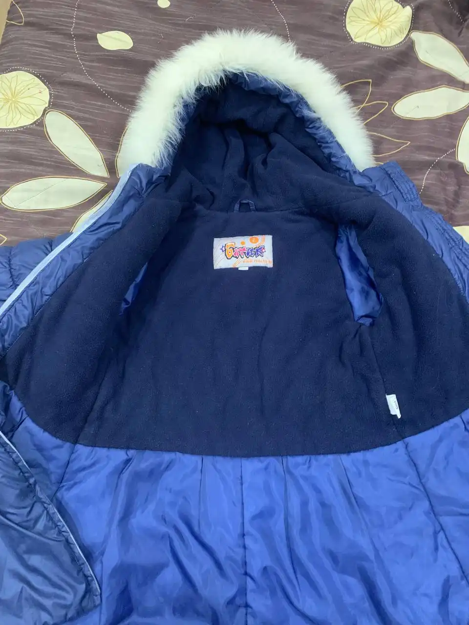 Продаю зимний детский пуховик Батик размер 140