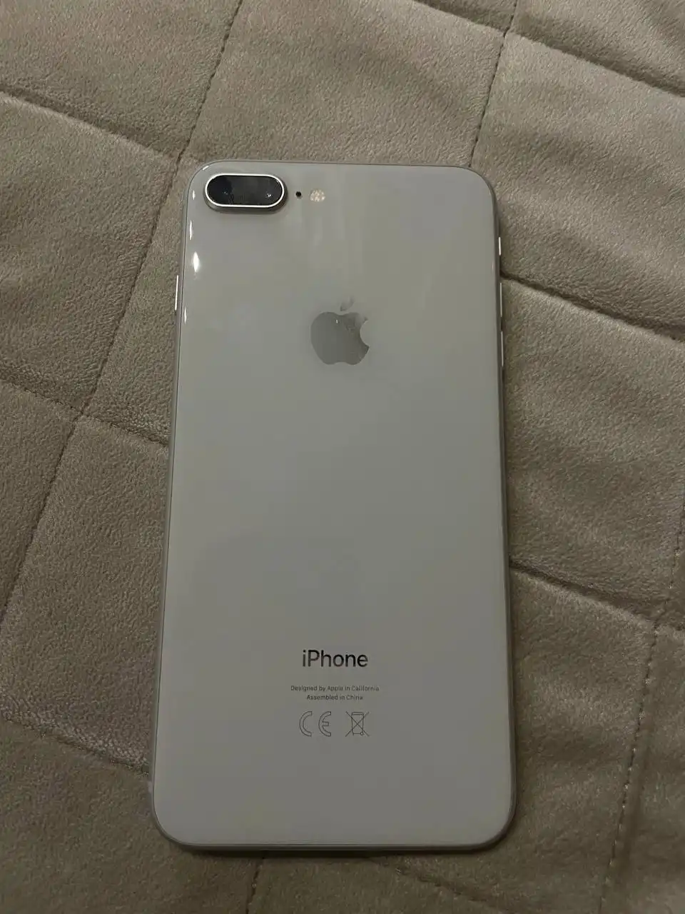 Продам iPhone 8+ 64GB в идеальном состоянии