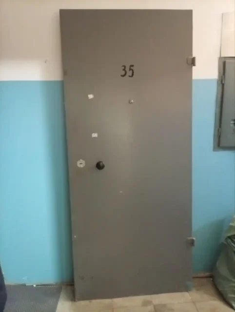 Продам металлическую входную дверь - частное объявление в Тюмень