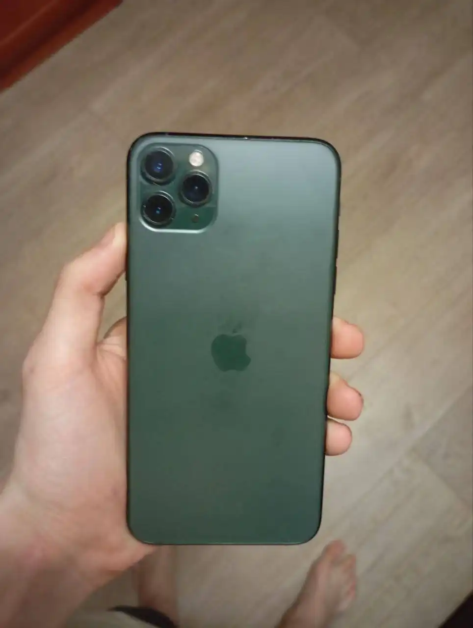 Продам iPhone 11 Pro Max с неисправностями