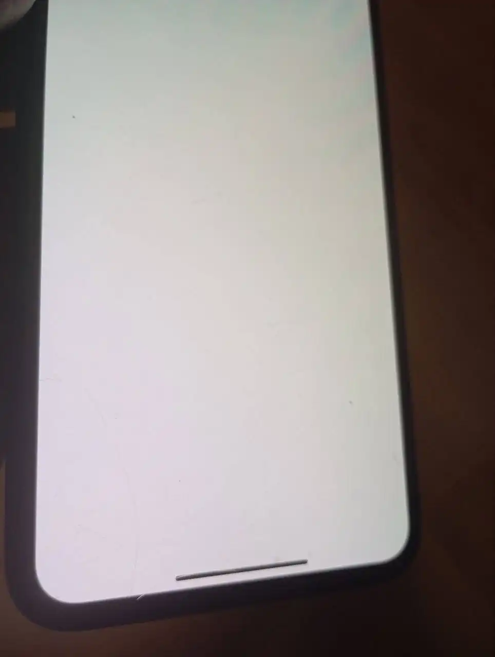 Продам iPhone 11 Pro Max с неисправностями