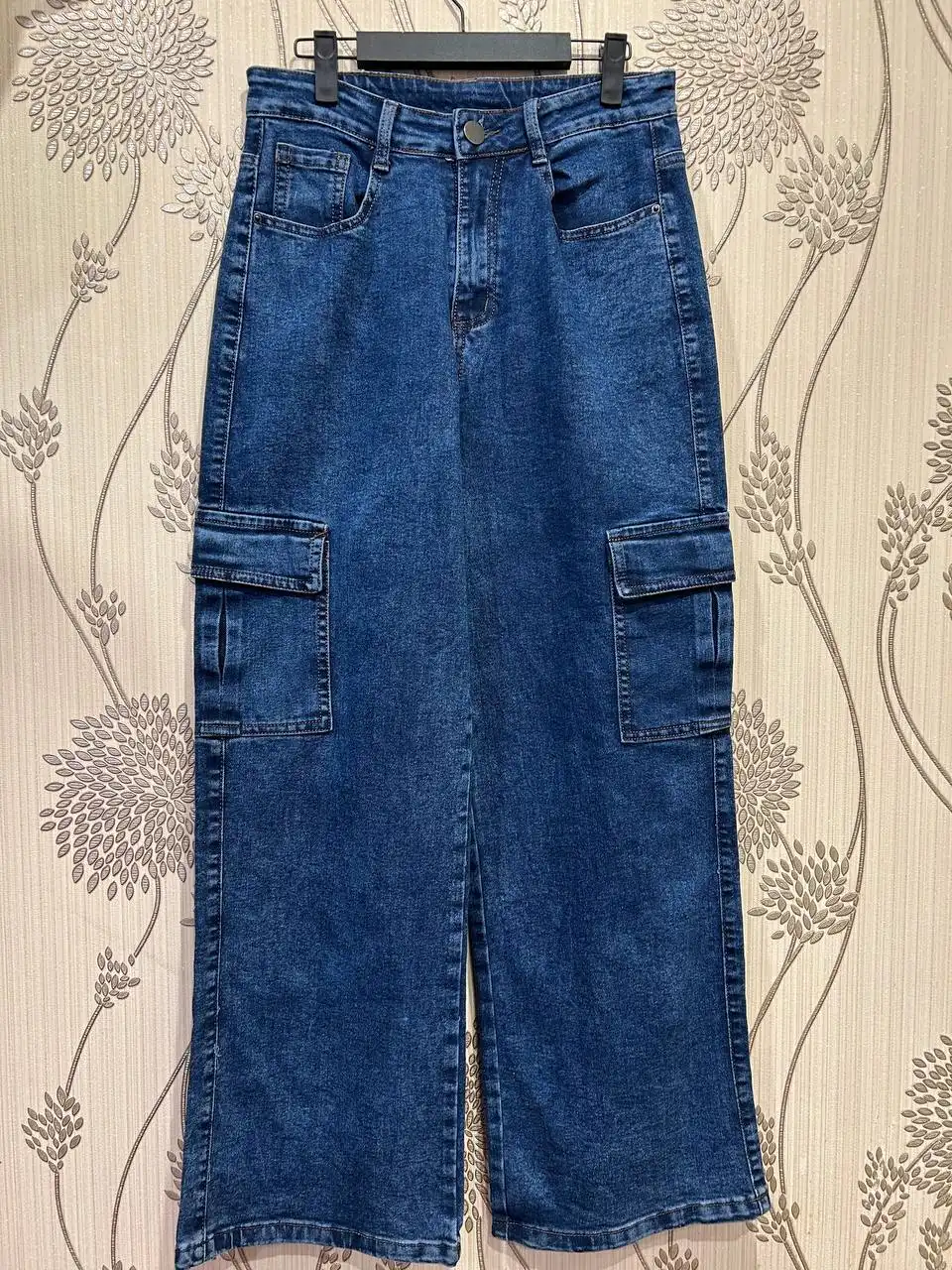 Продам джинсы размер 29