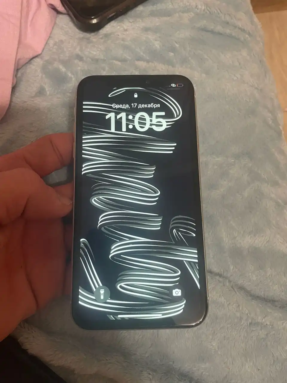 Айфон Хг 64гб с повреждениями в Тюмени