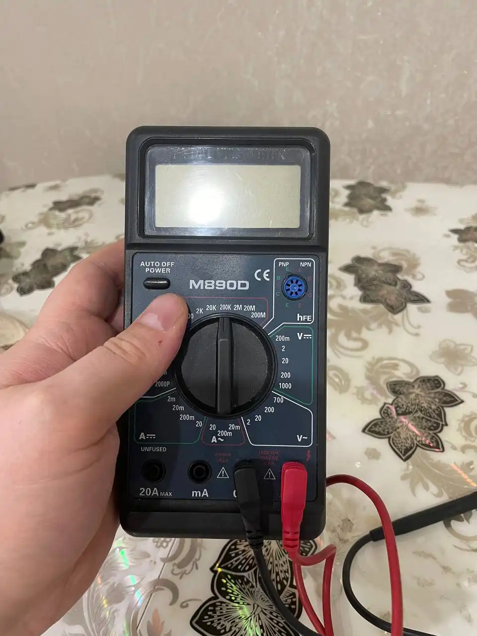 Мультиметр M890D