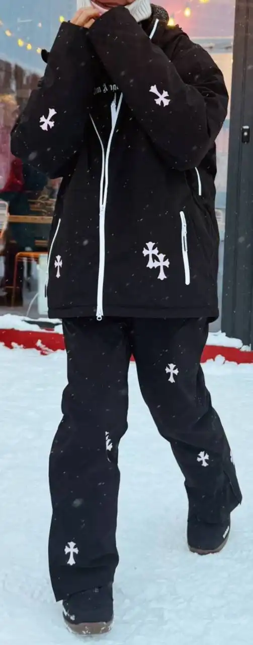 Горнолыжный костюм размер М - Спортивная одежда (Одежда) в Тюмень