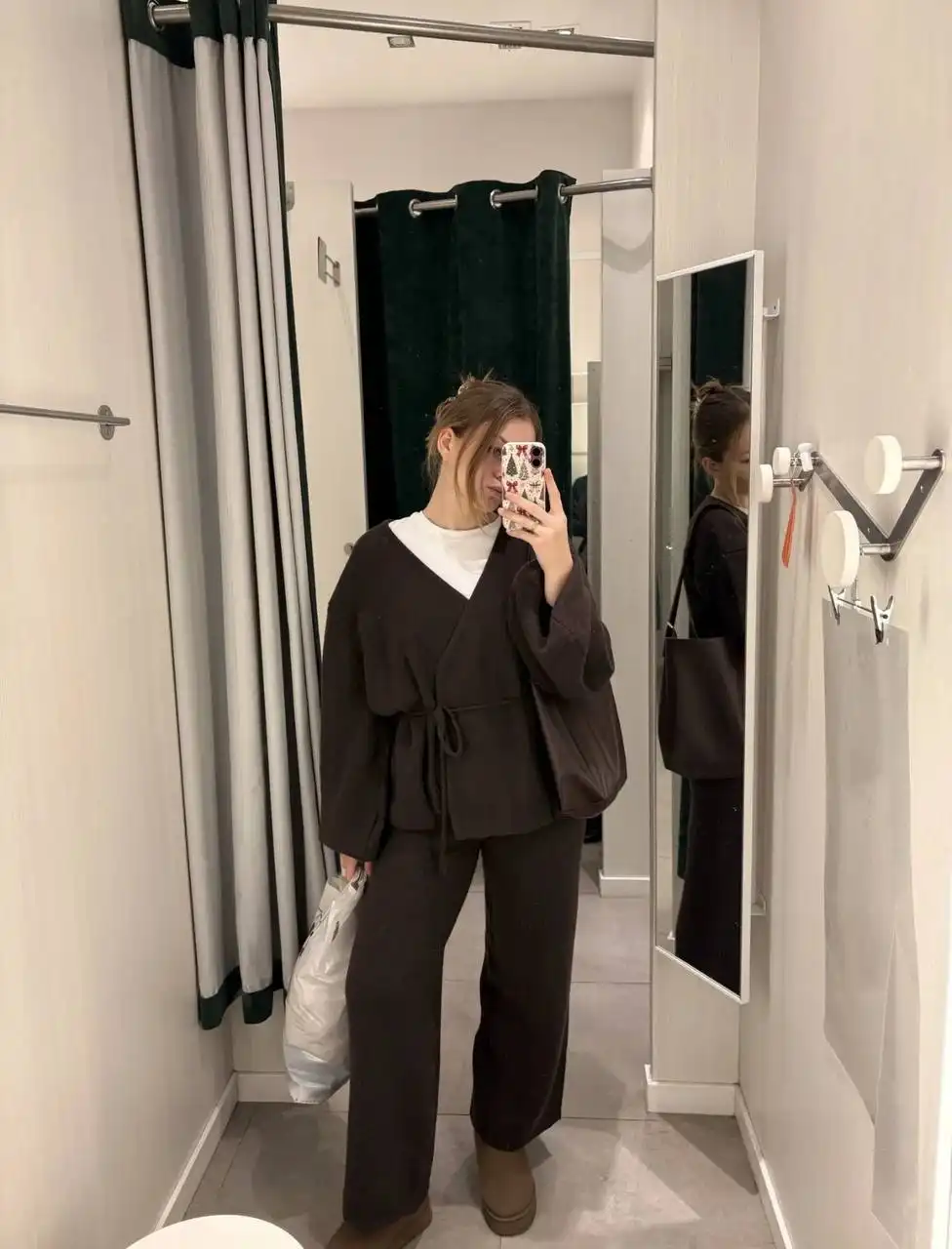 Трикотажный костюм из шерсти, размер М, шоколадный цвет