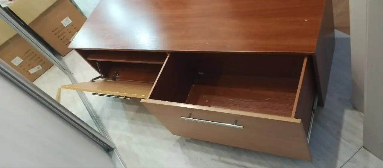 Продам тумбу в хорошем состоянии