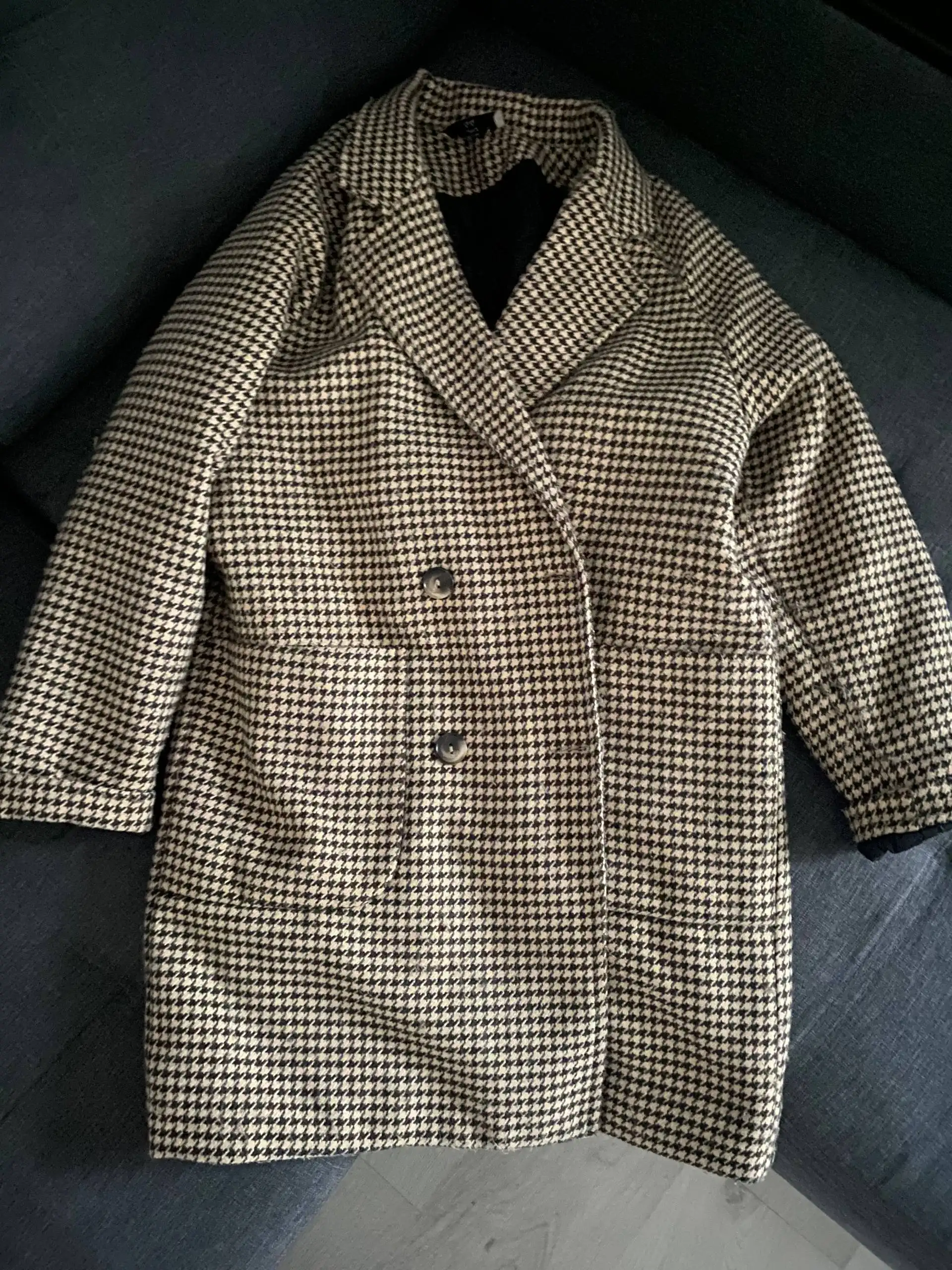 Продам дубленку, зимнюю куртку и пальто размеры 42-44 - Верхняя одежда (Одежда) в Тюмень