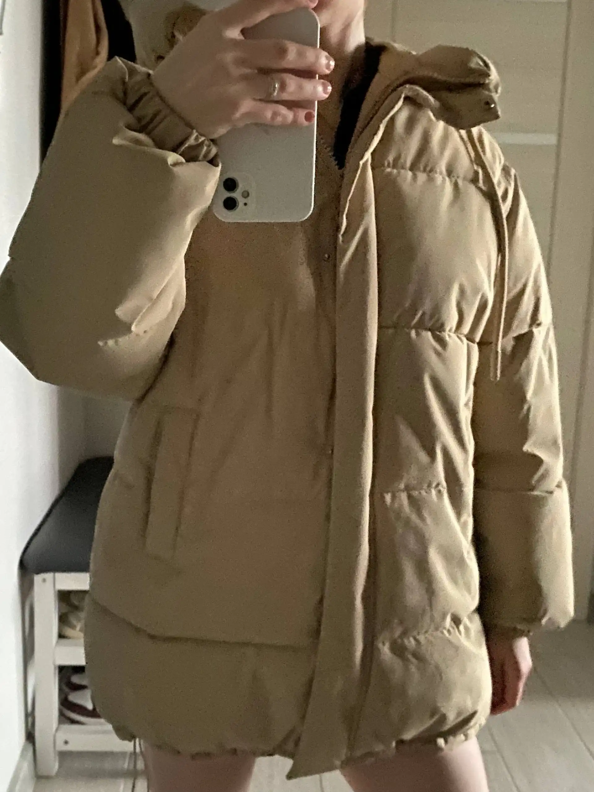 Продам дубленку, зимнюю куртку и пальто размеры 42-44 - Верхняя одежда (Одежда) в Тюмень