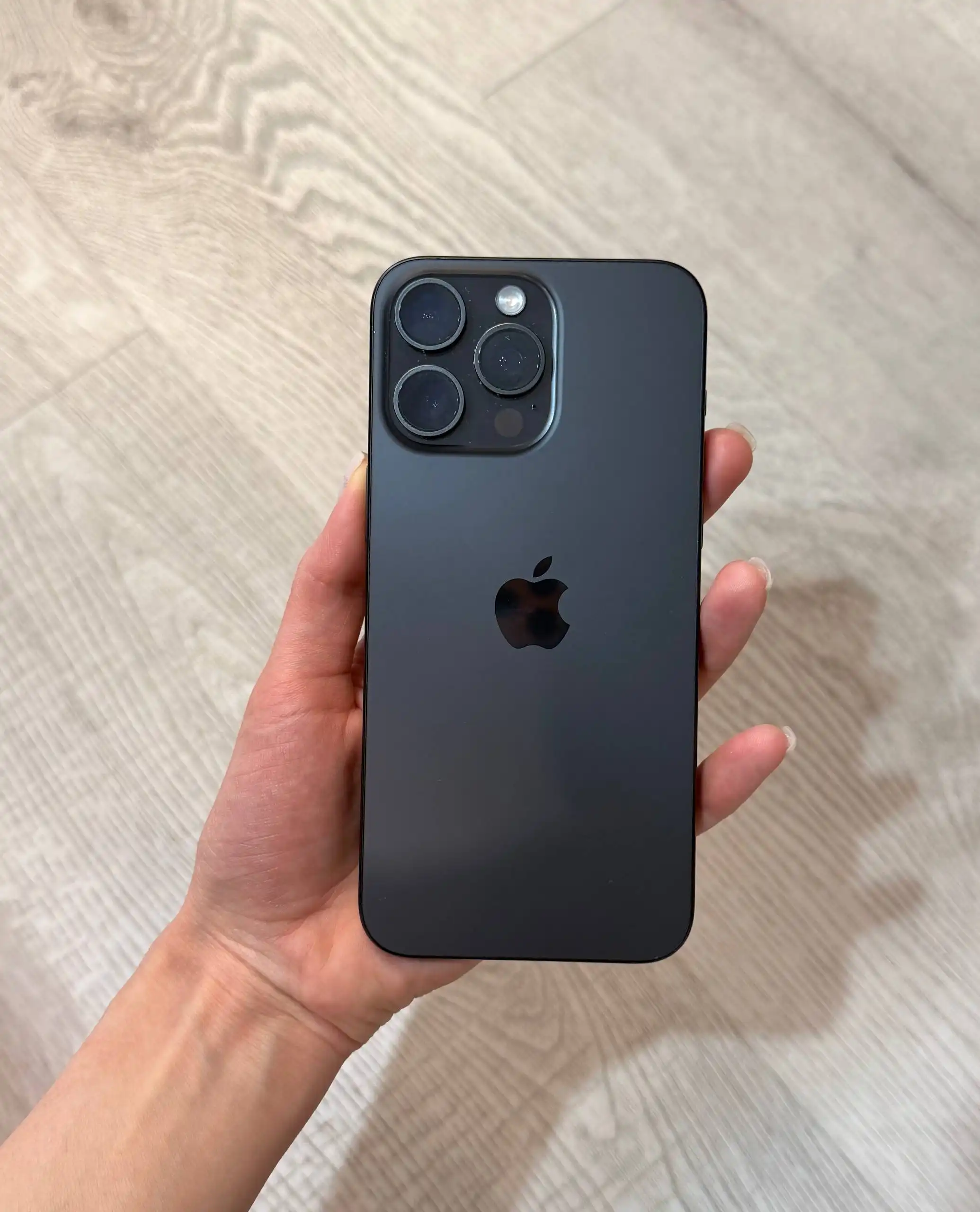 iPhone 15 Pro Max 512 ГБ черный в отличном состоянии - Телефоны (Электроника) в Тюмень