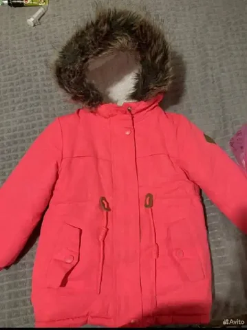 Отдам бесплатно верхнюю одежду для девочки 3,5-4 года - null в Тюмень