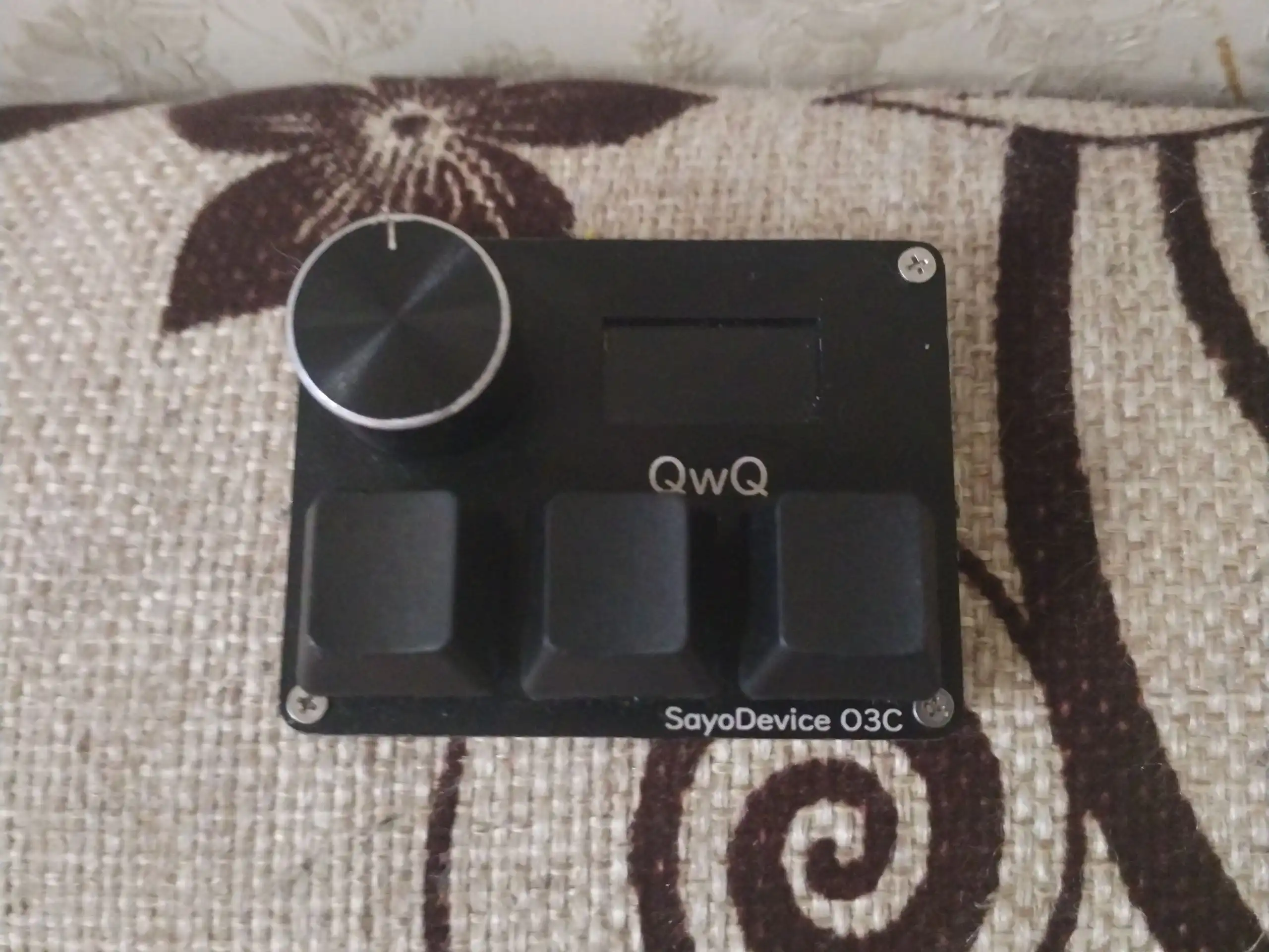 Клавиатура механическая с розовыми свичами Outemu - Компьютерная периферия (Электроника) в Тюмень