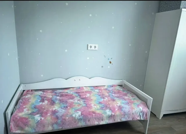 Комплект детской мебели IKEA с ортопедическим матрасом - Одежда для детей в Тюмень