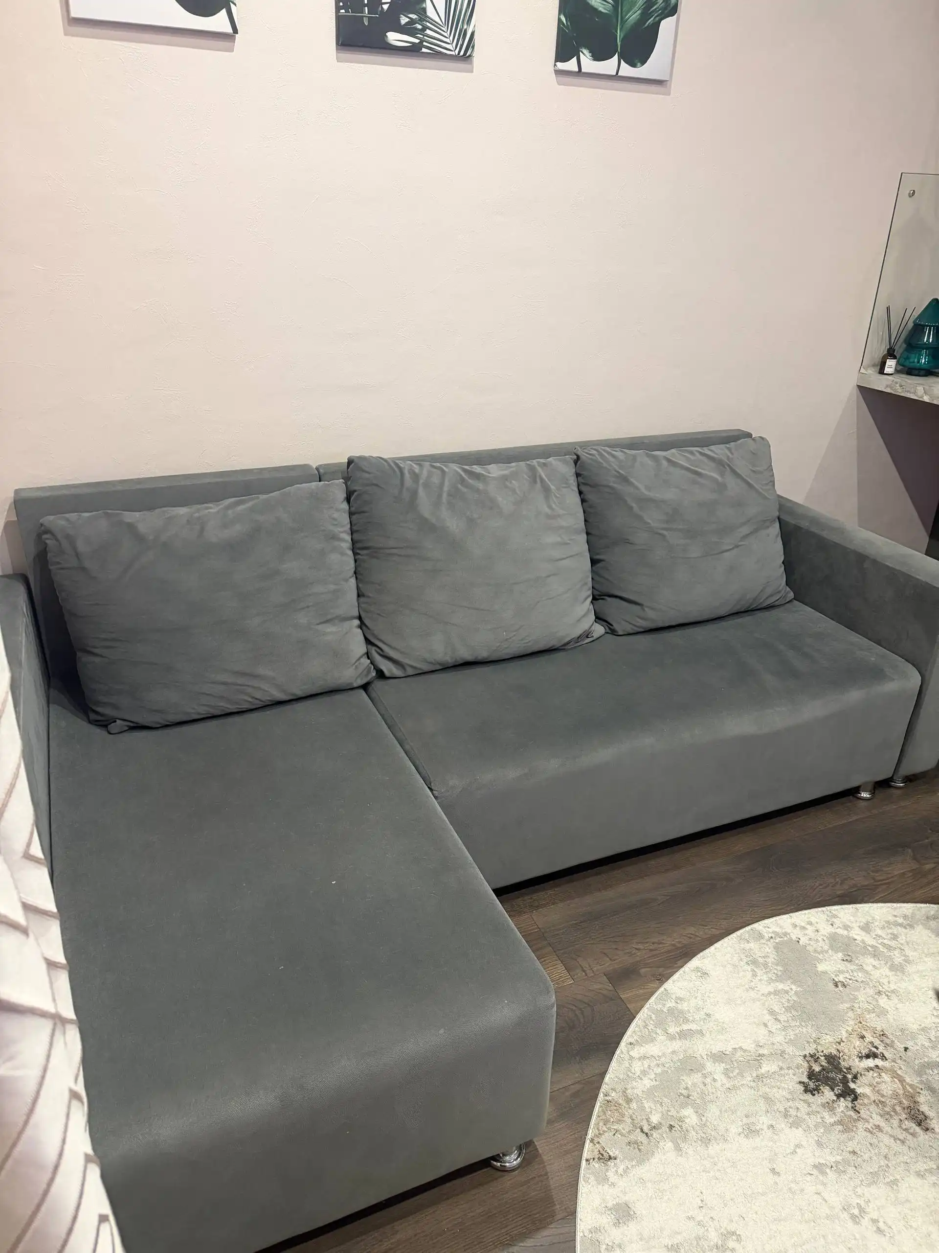 Продам угловой диван с ящиком для хранения - Мебель (Барахолка) в Тюмень