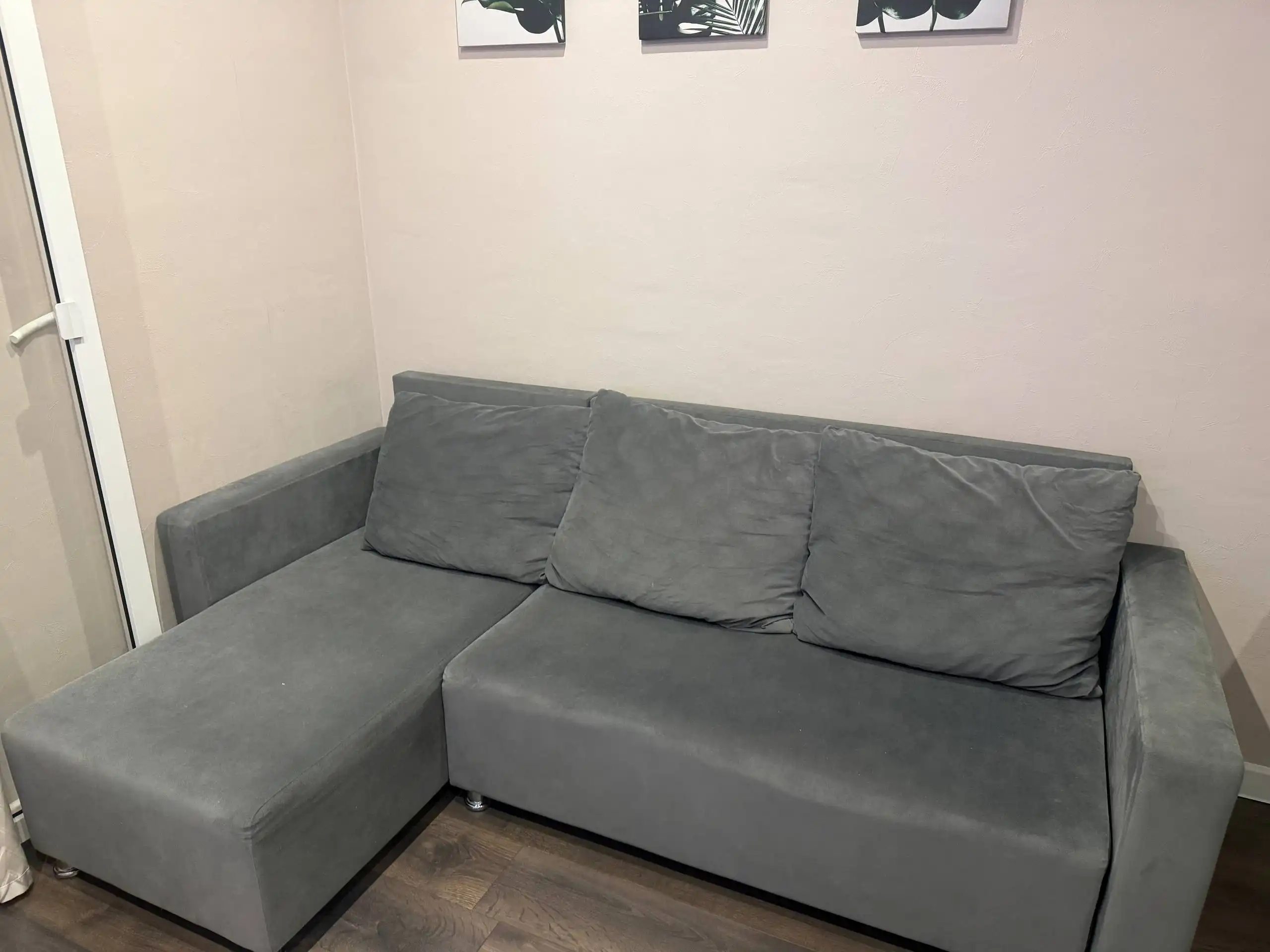 Продам угловой диван с ящиком для хранения - Мебель (Барахолка) в Тюмень