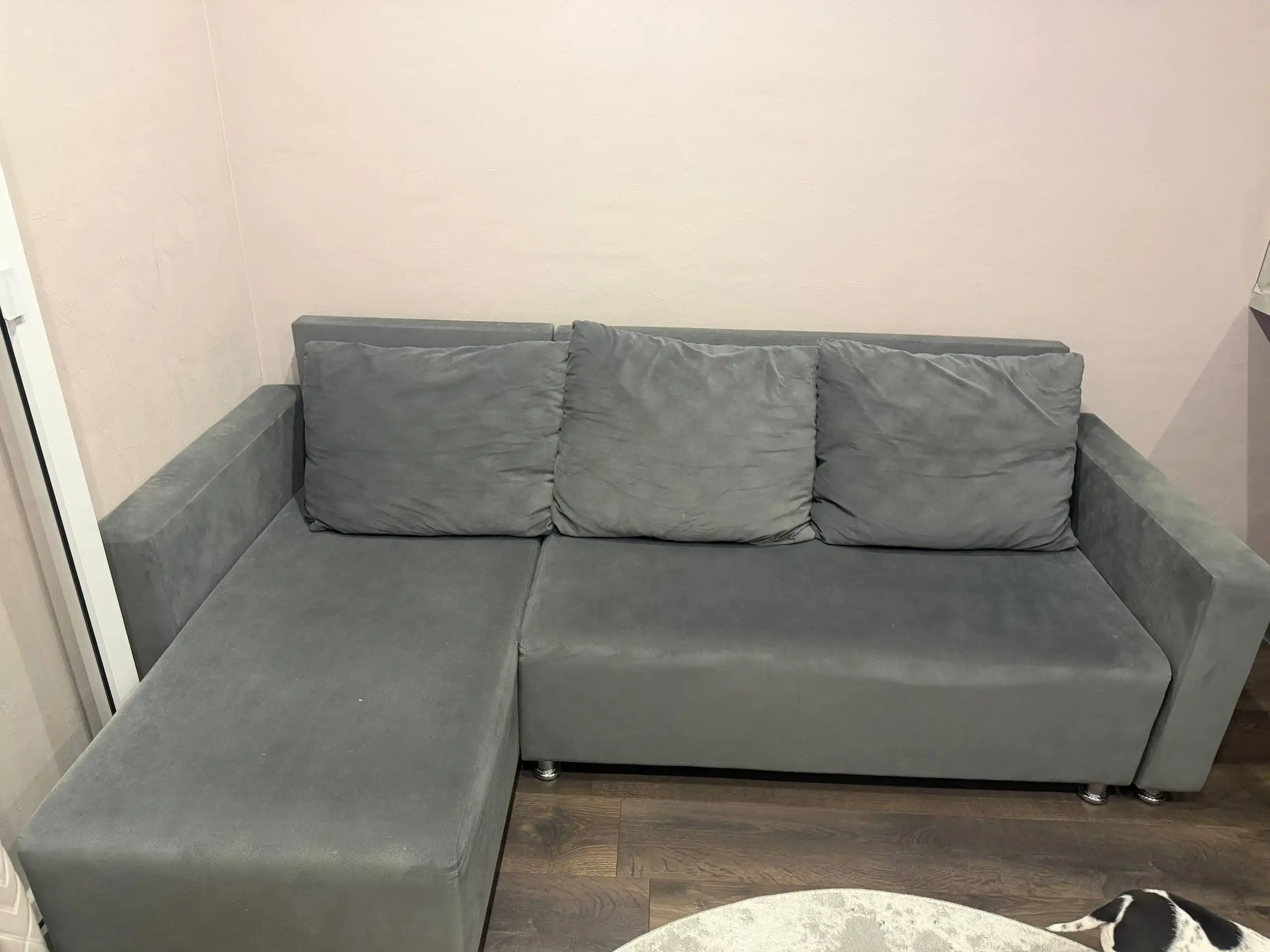 Продам угловой диван с ящиком для хранения - Мебель (Барахолка) в Тюмень