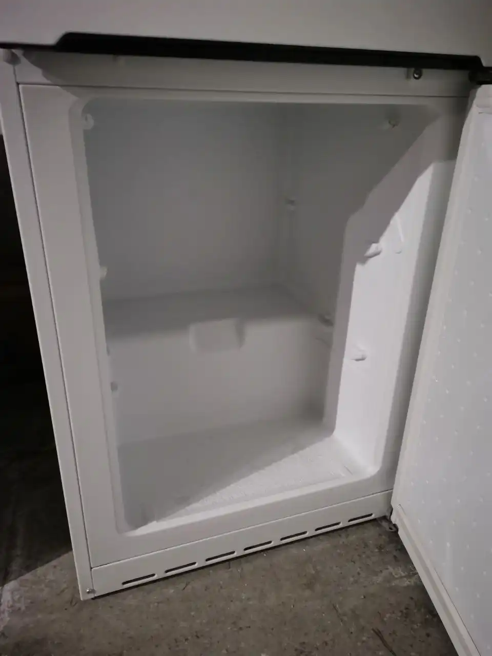 Холодильник BOSCH в отличном состоянии - Холодильники (Для дома и дачи) в Боровский