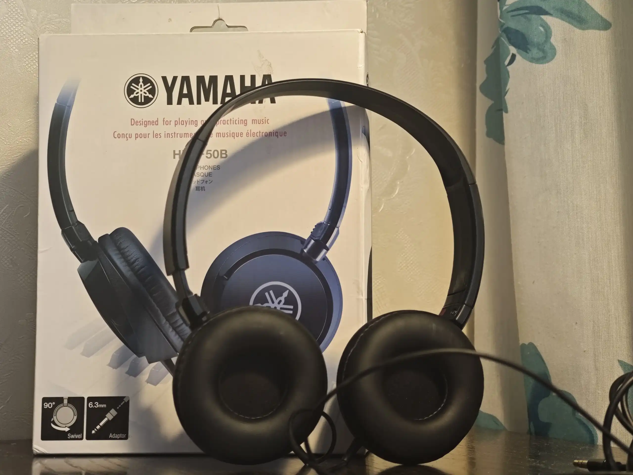 Наушники YAMAHA HPH-5B - Аудиотехника (Электроника) в Тюмень