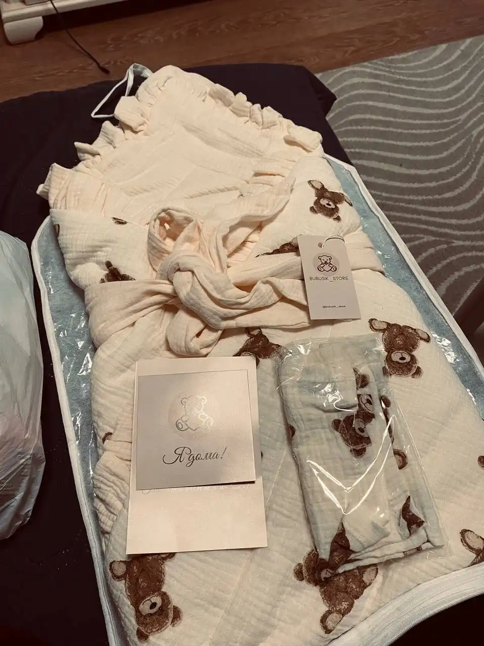 Продам конверт на выписку (подойдет на лето) - Одежда для новорожденных (Товары для детей) в Тюмень