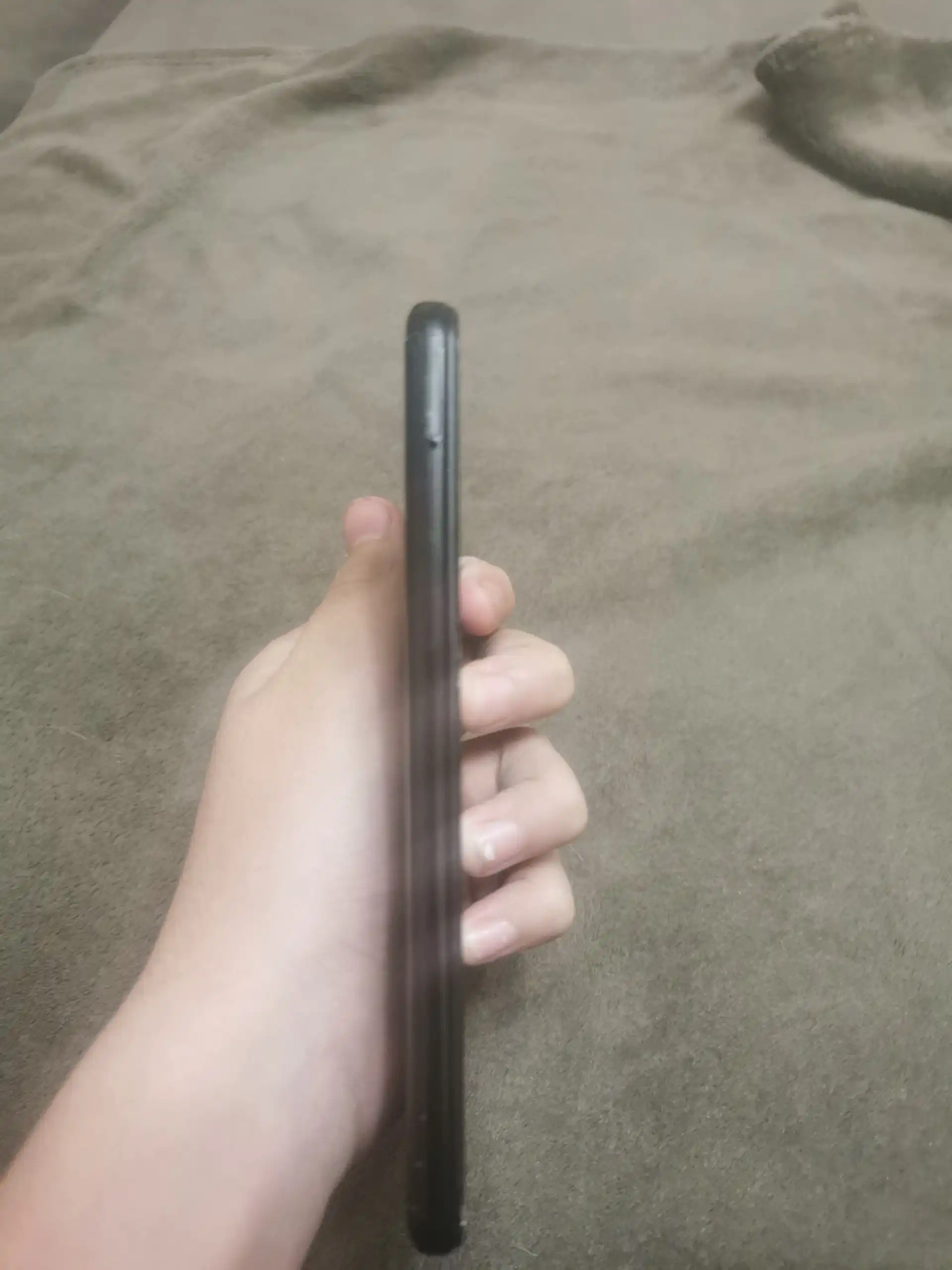 Redmi mi a2 lite с разбитым экраном - Смартфоны (Электроника) в Тюмень