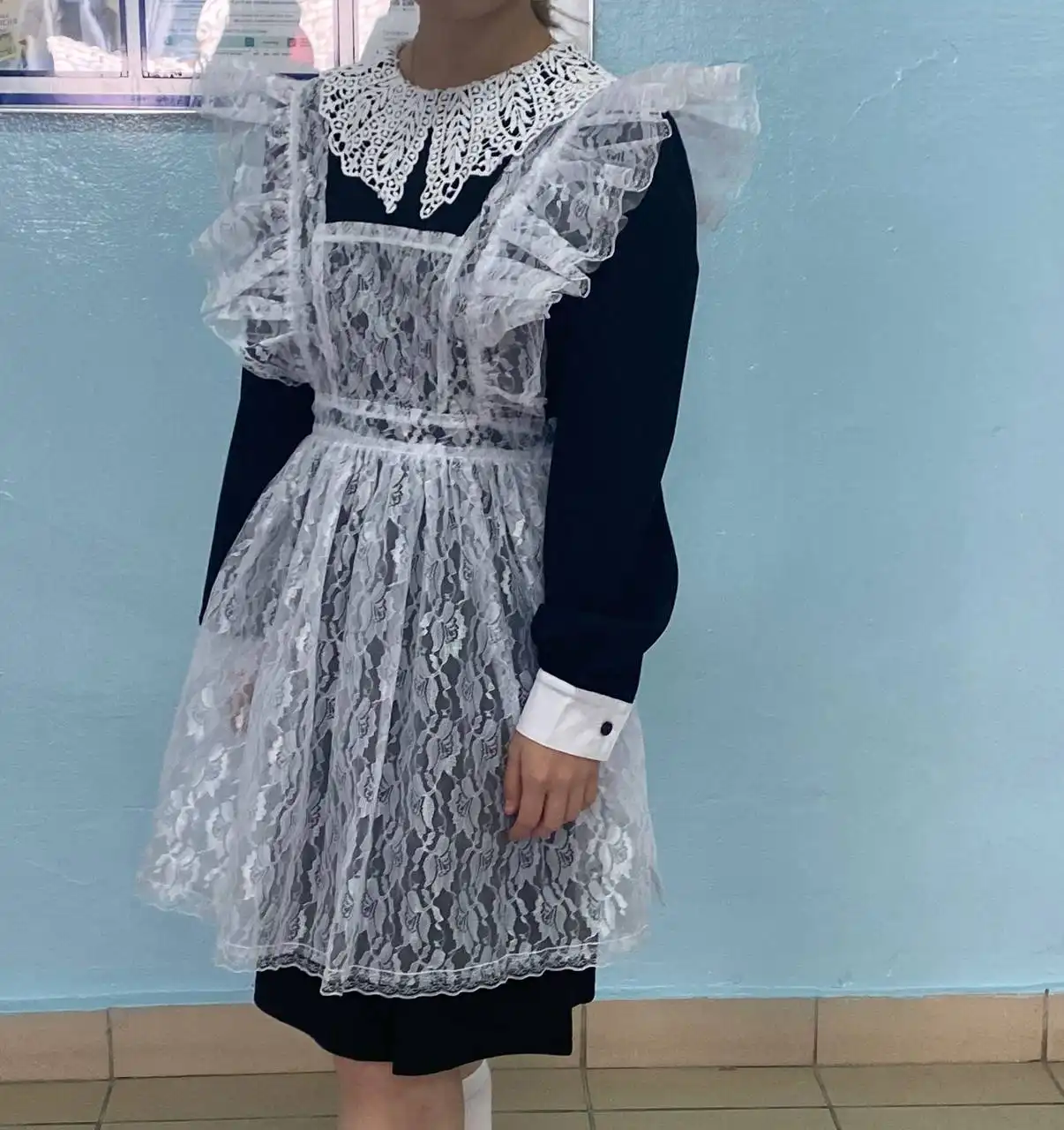 Школьное платье с фартуком размер 44 - Школьная форма (Одежда) в Тюмень