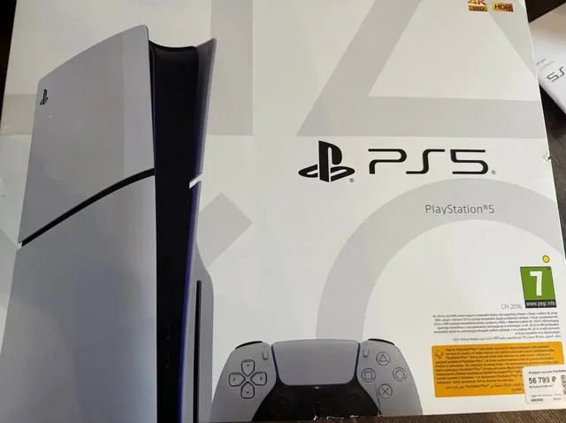 Продам PS5 с дополнительным джойстиком и играми - Видеоигры в Тюмень