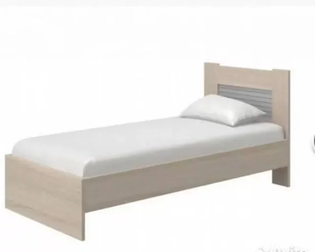 Продажа кровати, стеллажа и полки - частное объявление в Тюмень