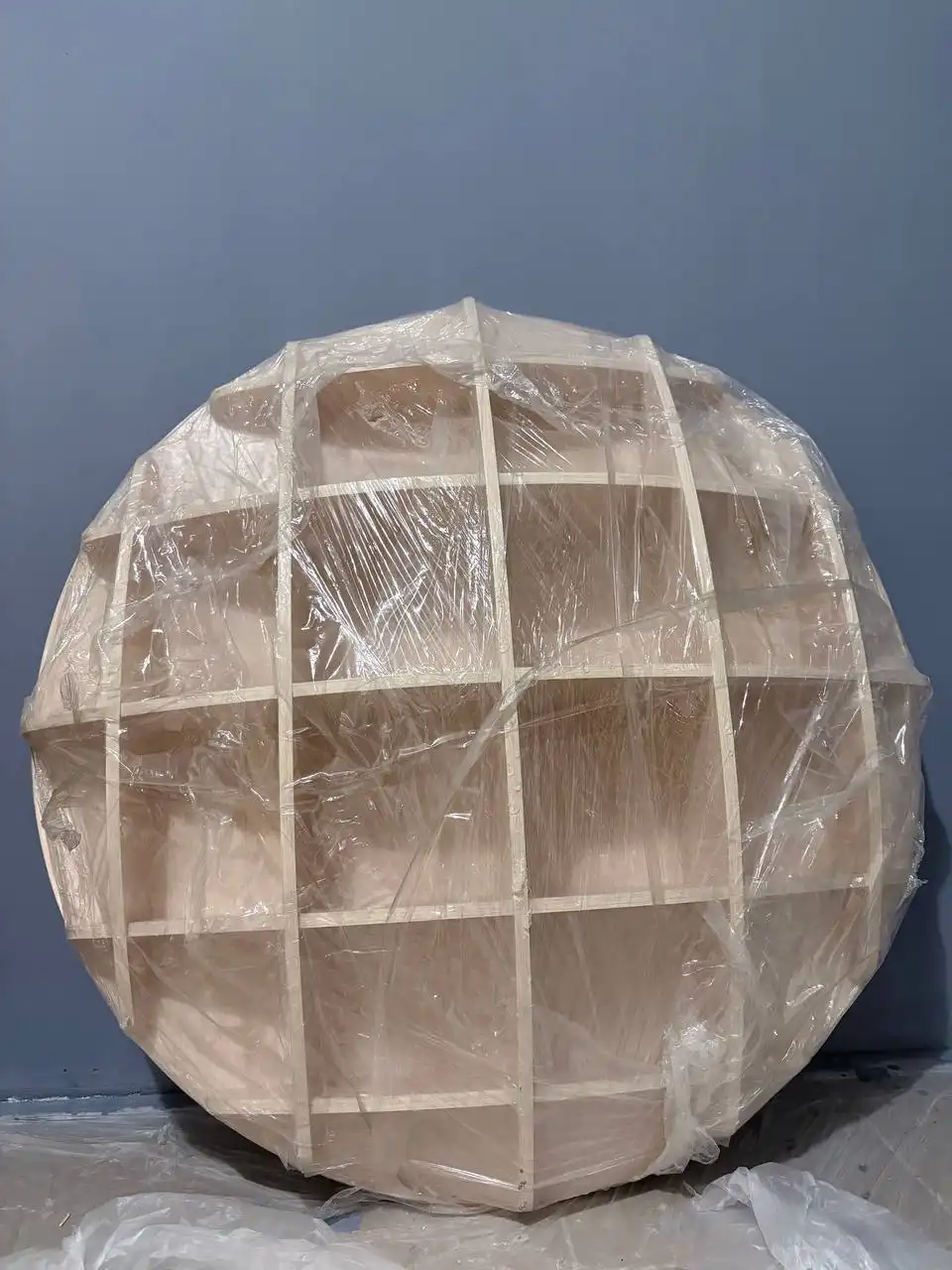 Продажа кровати, стеллажа и полки - Мебель (Для дома и дачи) в Тюмень