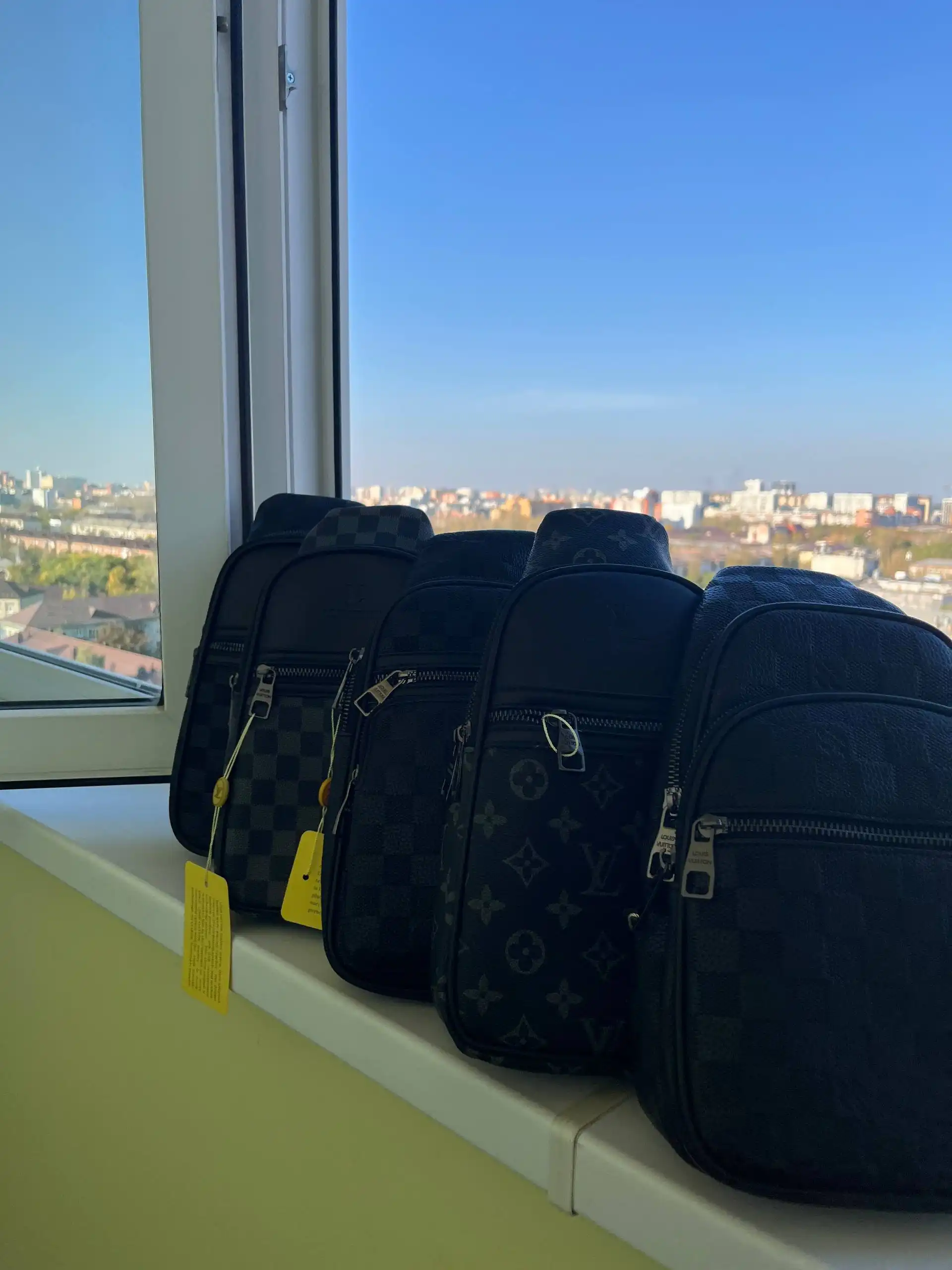 Продажа товаров по 400₽ за штуку, скидка при покупке от 3 штук - Барахолка в Тюмень