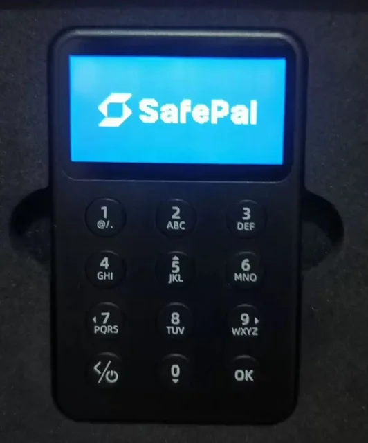 Крипто кошелек Safepal x1 - Игры и консоли в Тюмень