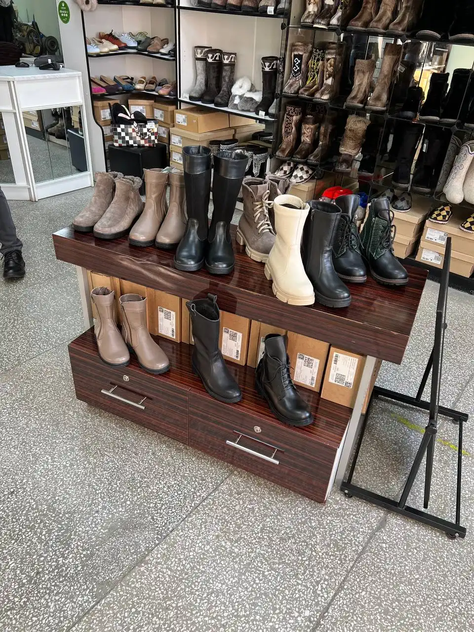 Стеллажи бесплатно - Барахолка в Тюмень