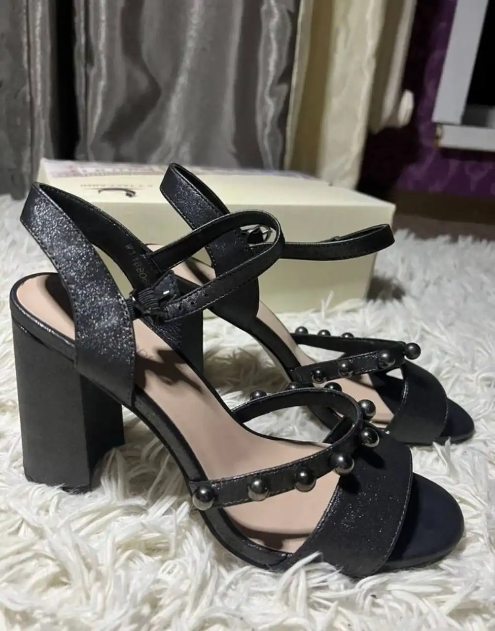 Босоножки на каблуке 9см, размер 37 - Обувь (Одежда) в Тюмень