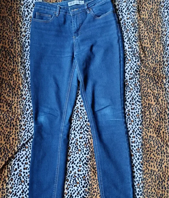 Синие джинсы INCITY размер S на низкой посадке - Верхняя одежда и зимняя обувь в Тюмень