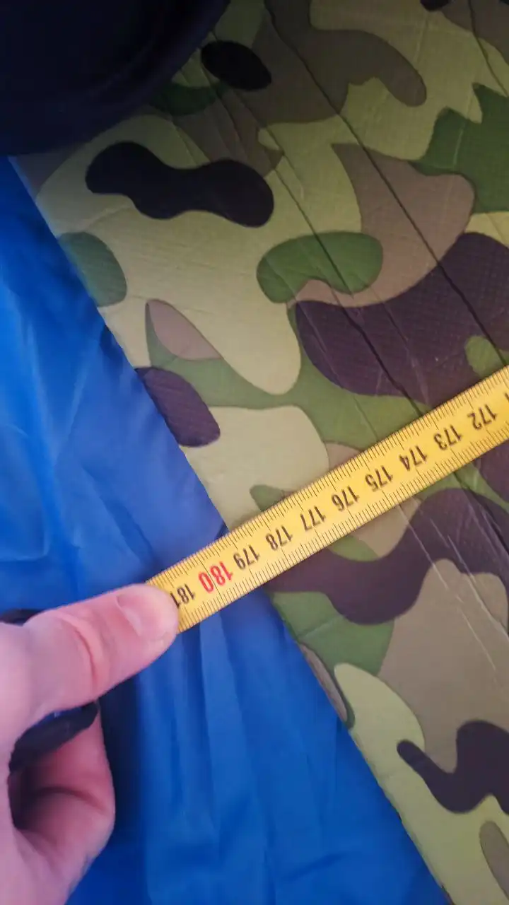 Продаю два коврика туристических - Хобби и отдых в Тюмень