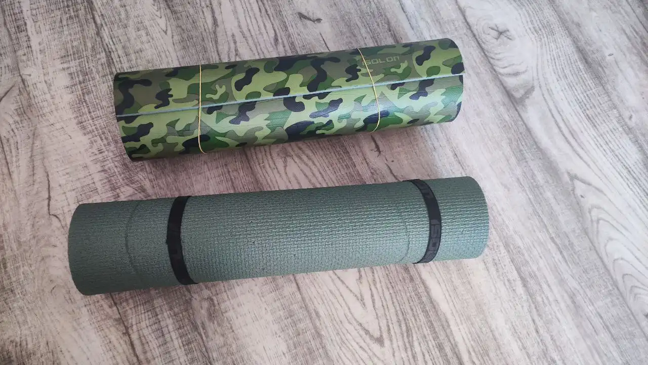 Продаю два коврика туристических - Хобби и отдых в Тюмень