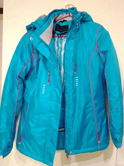 Новая горнолыжная куртка - Одежда в Тюмень