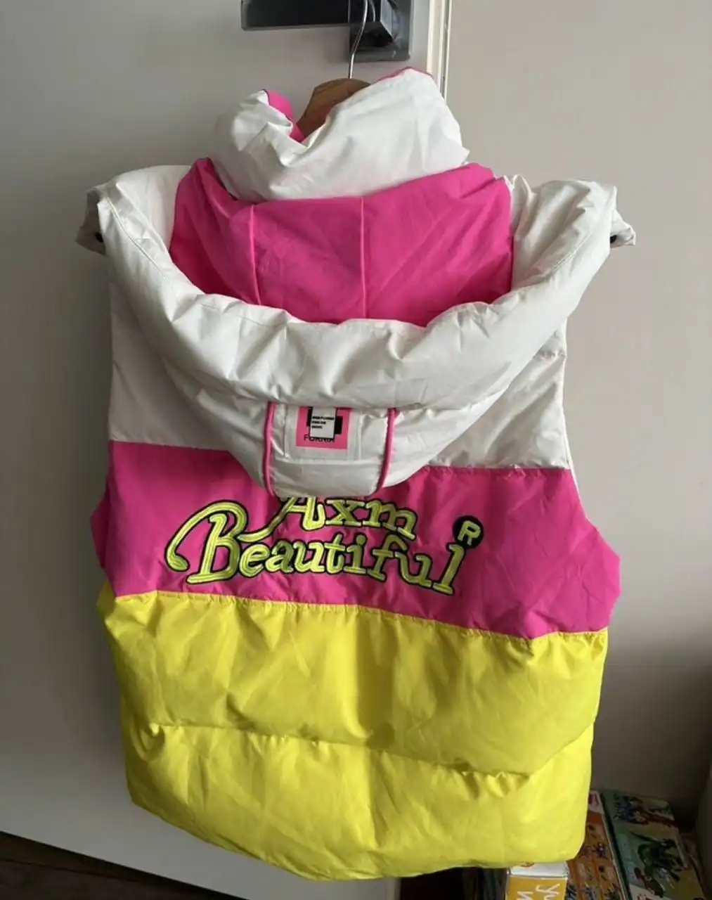 Жилетка женская новая - Одежда в Тюмень