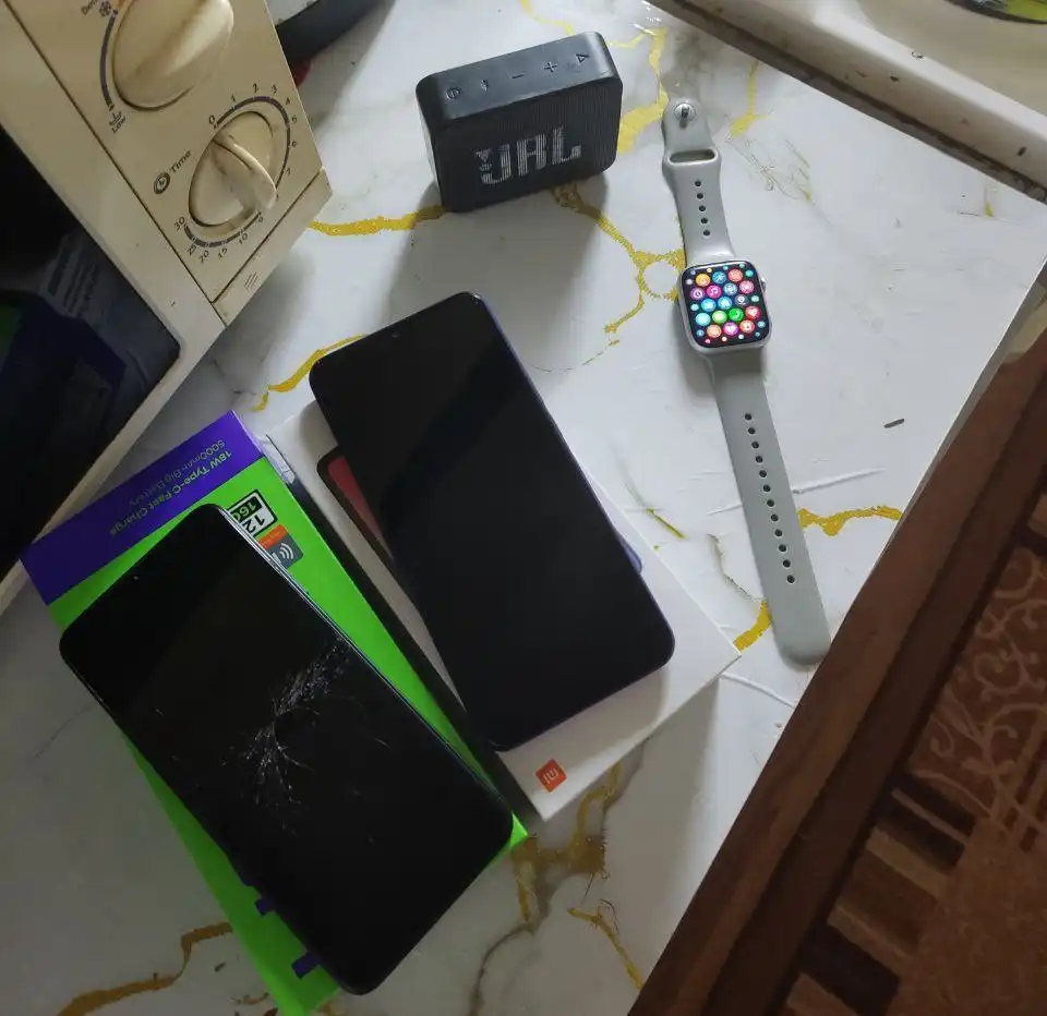 Обмен на айфон или андроид - Смартфоны (Электроника) в Тюмень