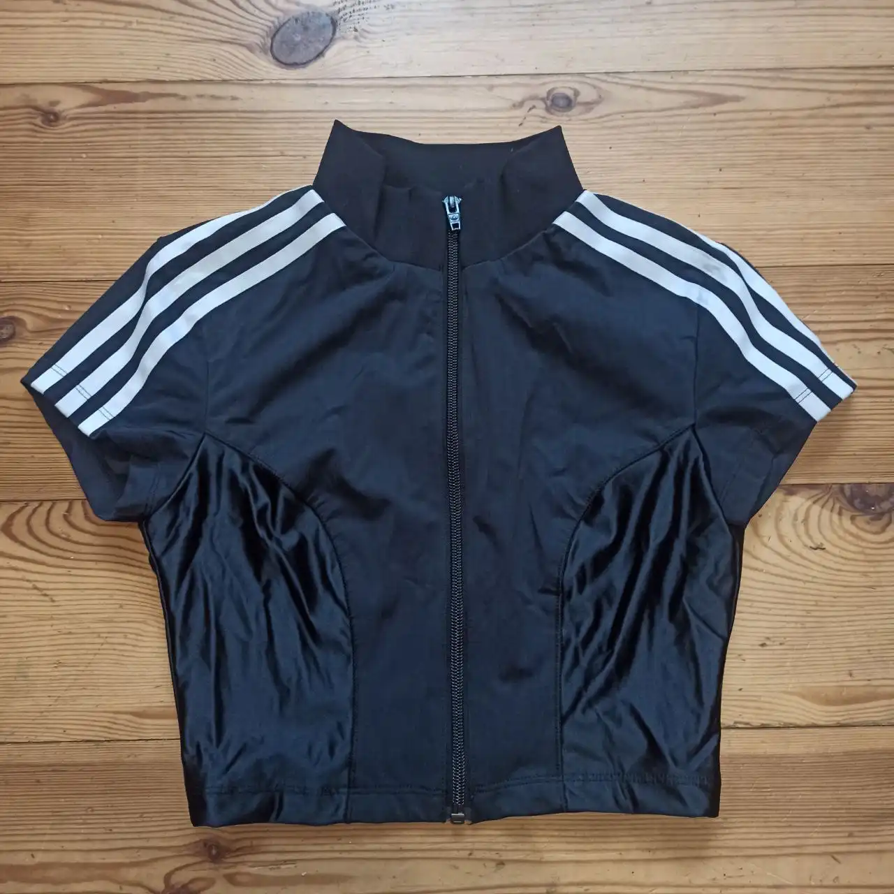 Топ Адидас S - Женская одежда (Одежда) в Тюмень