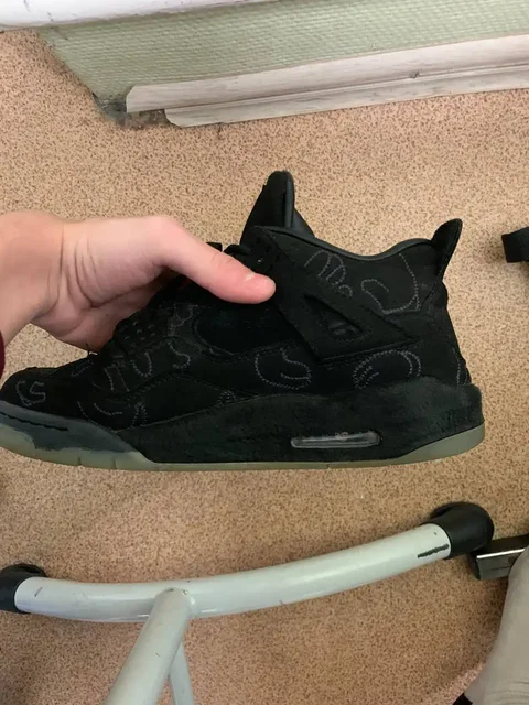 Продам кроссовки Nike Air Jordan 4 Black Cat - Обувь в Тюмень